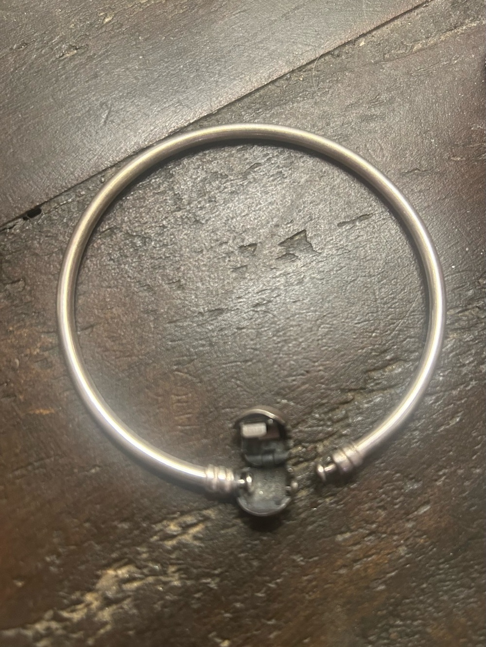 Authentic Pandora MOMENTS Bangle - Picture 2 of 2